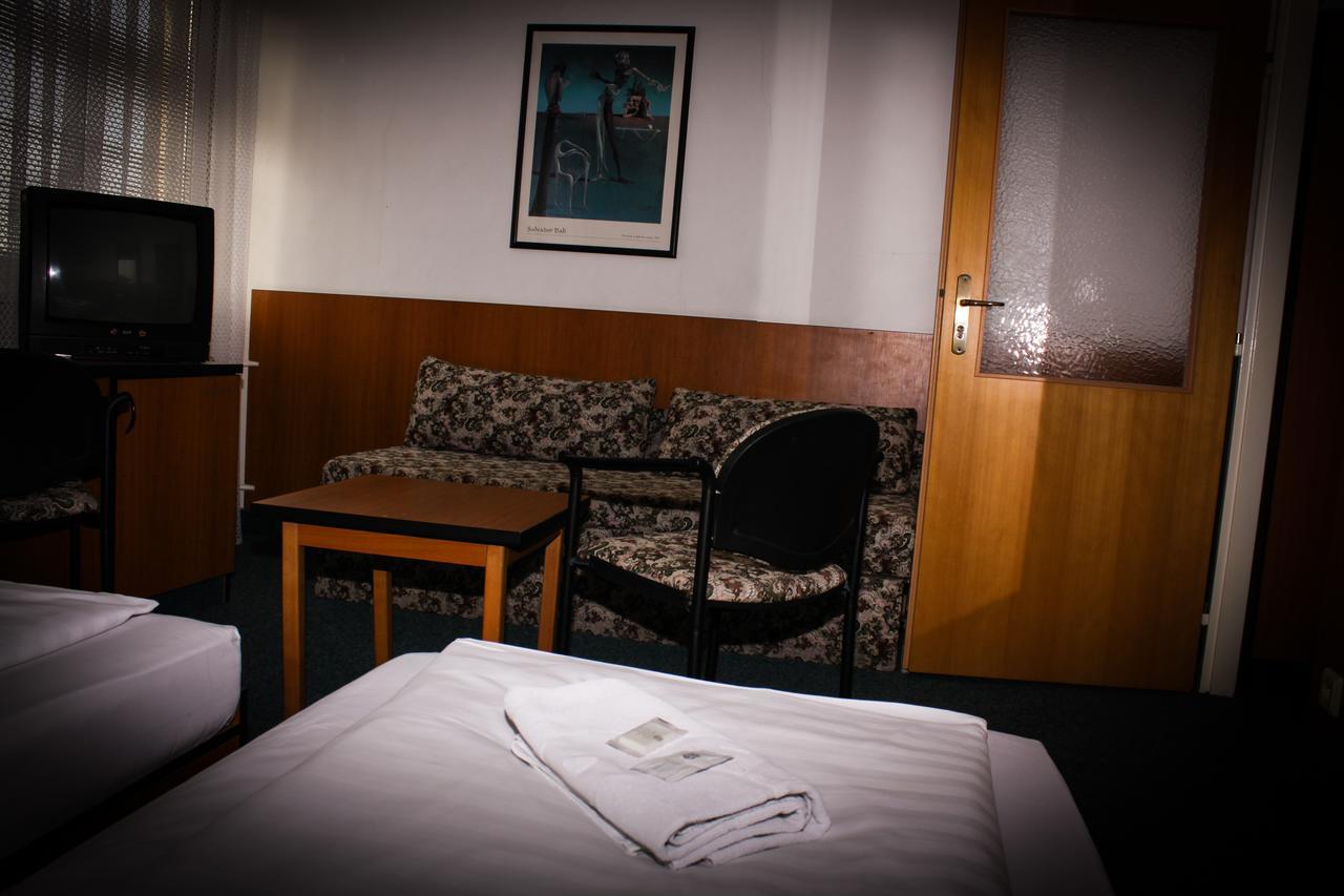 Hotel Morava Uherské Hradiště Eksteriør bilde