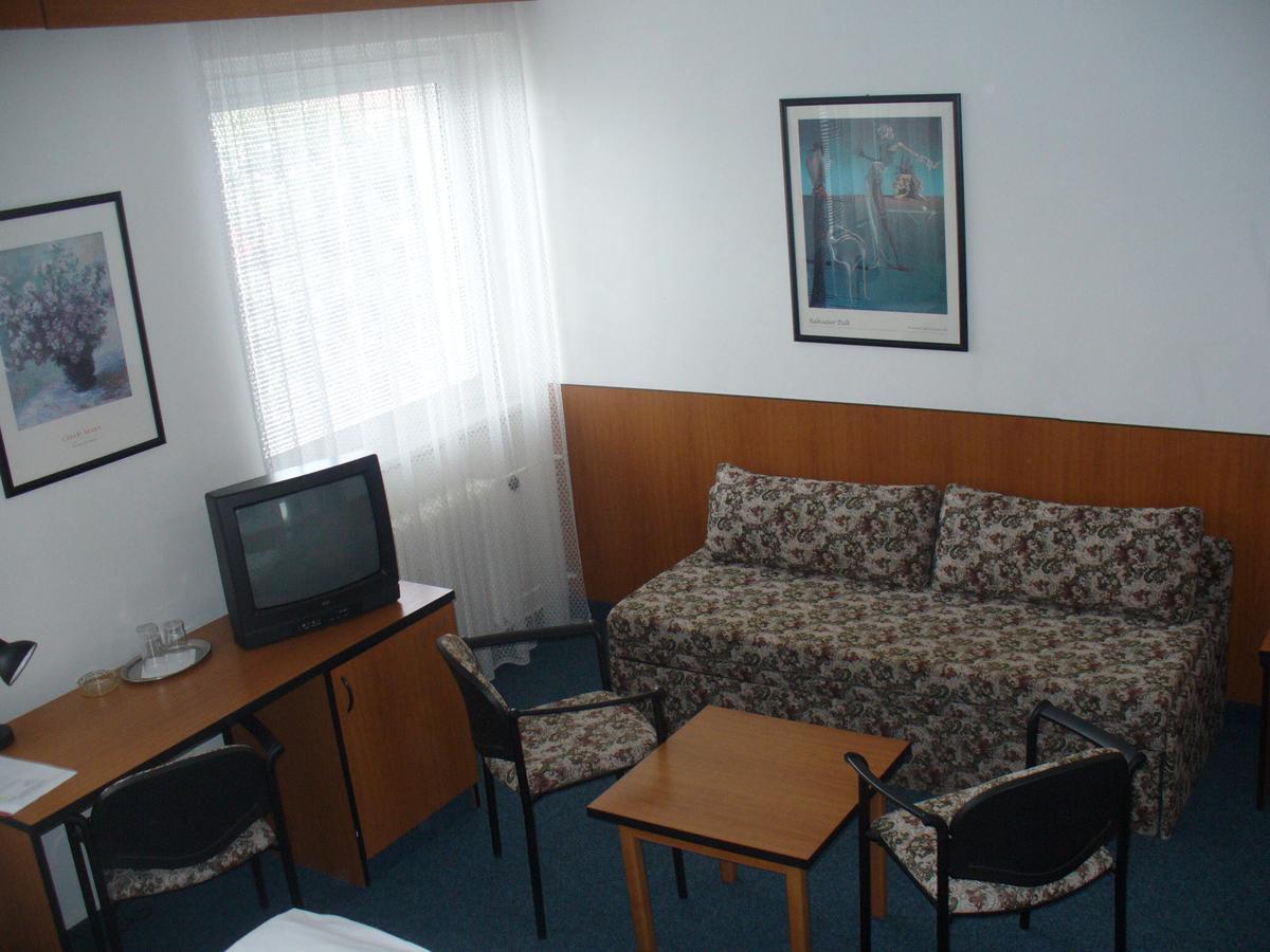 Hotel Morava Uherské Hradiště Eksteriør bilde